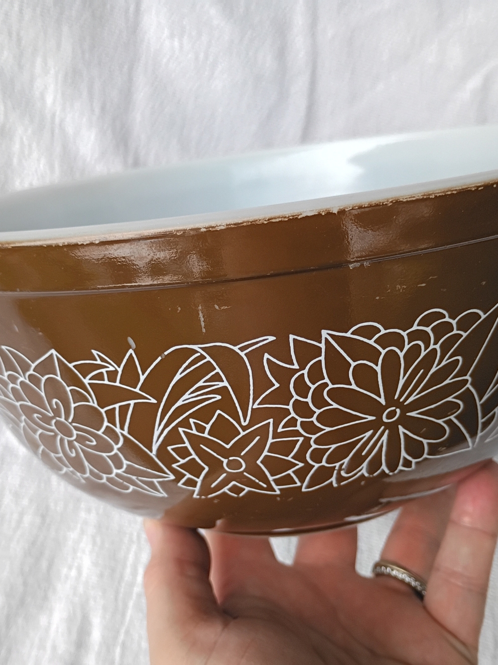 Vintage Pyrex #403 2.5 Qt Brown Woodland Pattern Mixing Serving Bowl Scratches!